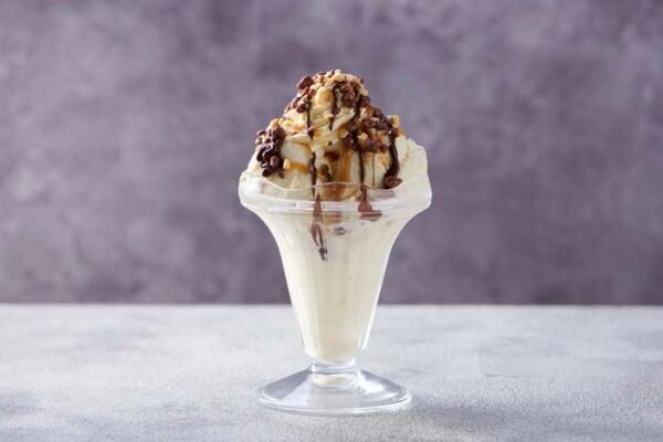 honeycomb crunchie sundae